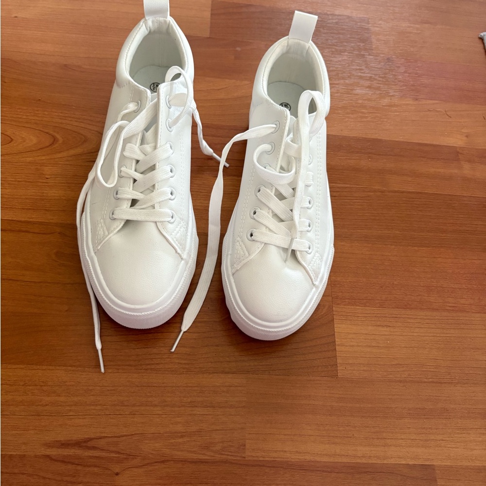 White Casual Sneakers